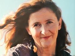 Emma Burge's Instagram, Twitter & Facebook