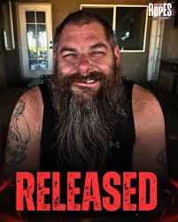 🚨 Stuart Smith has been released from the hospital and is now resting at  home. He suffered a serious head injury — arriving at the ER unconscious  with jaw trauma, a fractured