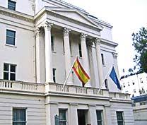 Está presente en 88 ciudades de 45 países, a través de sus centros, aulas y. Learn Spanish In The Instituto Cervantes In The United Kingdom And Ireland Courses In Spanish And Spanish Culture Courses In Dublin Leeds London And Manchester