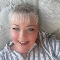 Cynthia Connelly's Instagram, Twitter & Facebook