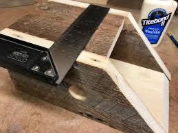 Solid logs can also be hollowed when making bird houses. Barnwood Birdhouse Plans How To Build A Rustic Handcrafted Birdhouse Feltmagnet