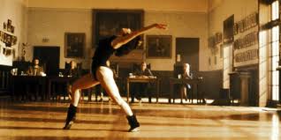 Flashdance (1983) – Striking Film Reviews