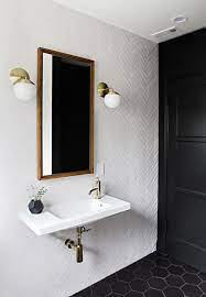 3 stunning bathroom tile ideas herringbone and hexagon honeycomb tiles badkamer visgraat muur visgraat tegel
