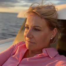 Iris Benz-Sanner (@irisbenzsanner) • Instagram photos and videos