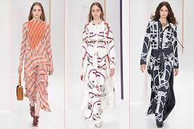 La collezione estiva 2018 del brand spagnolo mango propone capi dalle tonalità neutre e accessori dai materiali naturali. Colori E Stampe Fantasia Per Le Tendenze Moda Estate 2018