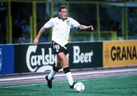 In the summer of 1990 gascoigne was discovered by global football fans, and the wider public at home. Vintagefooty Na Twitteru Paul Gascoigne 1990 World Cup Http T Co Grsotymgwl