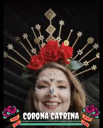 👑 Corona para disfraz de Catrina 💀 la haremos con una diadema, cinchos y  flores 🌹 artificiales