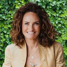 Fran Harman's Instagram, Twitter & Facebook