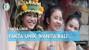 Oia, bumbu tadi saya gunakan untuk memasak setengah kilogram cecek. 7 Fakta Unik Wanita Bali Mulai Dari Pekerja Keras Hingga Wajib Bisa Mejejaitan Tribun Video