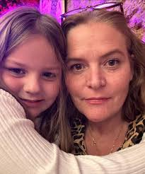 Just finished a 24 hour fast. It honestly wasn't hard until the last hour.  Anybody that has done one, how long is your window after completing and  what would you day after