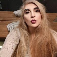 No Mobile = Desperate Family (And I Got Mobbed!) 😱📵 🇪🇦No móvil =  familia desesperada (¡y me acosaron!) 😱📵 🇹🇷 Mobil yok = çaresiz aile  (ve ben mobbed var!) 😱📵 " #moviles #