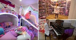 Kaycee & rachel in wonderland family. Inside Youtuber Jojo Siwa S House As She Collaborates With North West Metro News