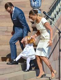 Heir to the throne of sweden (by a change in the constitution effected when she was just two years old, that gives the succession to the eldest child of the current ruler, regardless of gender), victoria has been gently groomed for the part by representative duties, traineeships at the swedish delegation to the un and elsewhere. Prins Daniel Kronprinsessan Victoria Och Prinsessan Estelle Princess Victoria Of Sweden Crown Princess Victoria Princess Victoria