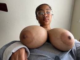 Black girls with big tits - EbonyPornPics.net