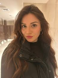 My name is Arthur Sangster and I am a queer artist who just graduated from  Milwaukee institute of Art and Design. I am looking a room around 450 to  500 for either