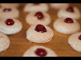 Welcome To Italy Amazing Almond Cookies They Are Great For The Hollidays With Their Red Cherry On Italian Almond Cookies Almond Cookies Almond Meal Cookies