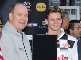 Der stadtkurs in monaco gehört zu den klassikern in der formel 1. Furst Albert Ii Und Mick Schumacher Kicken Fur Den Guten Zweck Trend Magazin Michael Schumacher Formula 1 Schumacher