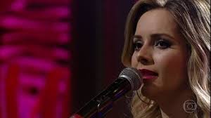 Sandy canta "Nosso Nó(s)"