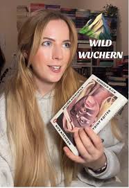 wenn man mal außerhalb des eigenen Genres liest, kann das sehr bereichernd  sein! 😌 Deshalb liebe ich unseren feministischen Buchclub. Ich lese so  wichtige Bücher, die mich über meinen eigenen ...