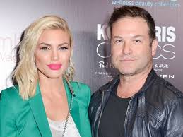 Ανακοίνωσε πως μπαίνει στη φάρμα. Ale3andra Panagiwtaroy Celebrities Eidhseis Yupiii Gr