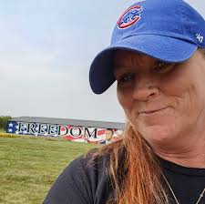 Jason Aldean has been one of Donald Trump's good friends for years now, and  tonight was no different. The singer and his wife were seen sitting next to  Trump in his exclusive