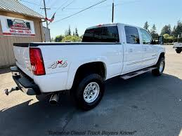 Image result for White 2007 GM