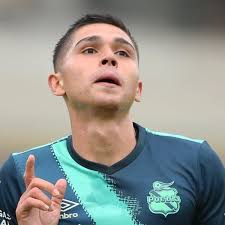 Video: Salvador Reyes del Puebla marca el gol de más distancia en la  historia de la Liga MX