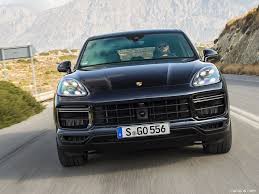 Porsche Cayenne 2019 Suv Courtesy Copyright Caricos White Wheels Luxury Suv Araba Arabalar