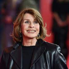 Senta berger (born 13 may 1941) is an austrian film, stage and television actress, producer berger is the daughter of musician josef berger and teacher therese jany. Senta Berger Uber Ihre Lange Ehe Und Ihren Ausstieg Aus Dem Beruf Bildderfrau De