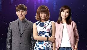 A number of mystery singers insist that they are good… å¤§é©¬é¦–ä¸ªç¥žç§˜éŸ³ä¹ç§€ çœ‹è§ä½ çš„å£°éŸ³ å°çŽ‰ æŽè¯—æ–Œ ç›ˆç›ˆæ‹…ä»»èŠ‚ç›®ä¸»æŒäºº Almond Magazine