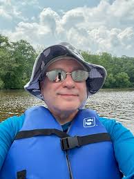 Which rivers or lakes are trashin kayaks/boats?