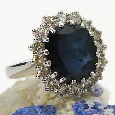 How much did kate middleton's engagement ring cost? 10 Facts Kate Middleton S Engagement Ring