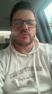 Maurício Manieri was live.