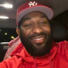 Travis Booker (@TravisBooker16)