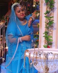 Popular comedienne bharti singh is known for her impeccable comedy timing. Bharti Singh Biography Age Husband Weight Tv Shows House Net Worth