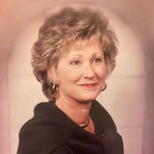 Kathy Pitt's Instagram, Twitter & Facebook