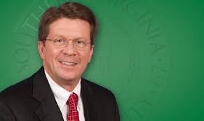 Business Consultant to Give Forum Address Oct. 31