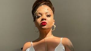 I spent $5,000 marrying MYSELF - my co-workers say Im crazy and lonely but  Ive never felt more amazing | Daily Mail Online