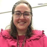 Julia Elwell's Instagram, Twitter & Facebook