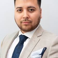 Reynaldo Moreno's Instagram, Twitter & Facebook