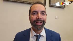 Il sindaco Federico Basile al termine del confronto con i tifosi