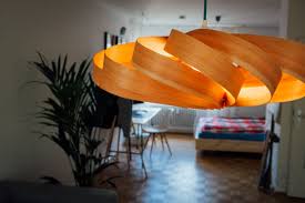 Ghostbastlers Holzfurnierlampe
