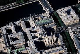 L Ile Saint Louis Dans La Riviere Seine Dans Le Centre De Paris Photo Aerienne Ile Saint Louis Paris