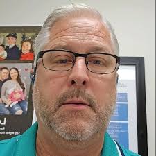 No, this isn't my mugshot 😅 (thankfully)