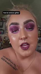 How to Remove Glitter Off Table