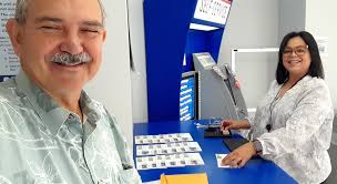 De visita por el correo de Hato Rey hoy para cancelar los sobres de la  Inauguración de La Gobernadora de Puerto Rico. Gracias Lizzette Ortiz por  tan excelentes cancelaciones.. Aquí los cuatro