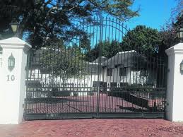 Iqbal sharma is the founder of issar. Gupta Constantia Mansion Is Falling Apart 2oceansvibe News South African And International News