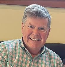 Robert Ditzel's Instagram, Twitter & Facebook