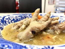 Ayam bisa diolah jadi berbagai menu masakan yang menggugah selera, seperti digoreng atau namun sebelum mulai masak, kamu perlu mengetahui bagaimana cara memasak ayam yang benar. Sup Kaki Ceker Ayam Yang Rasa Geli Tu Jangan Tengok Aku Sis Lin