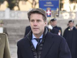 Anche la monarchia fu fottuta, no? Emanuele Filiberto Chiedo Perdono Ai Fratelli Ebrei Condanno Le Leggi Razziali Corriere It